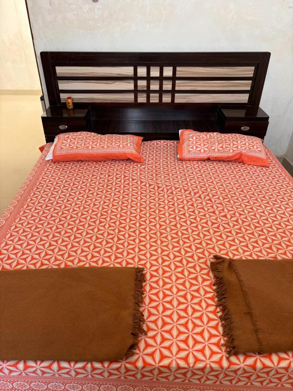 Sriram Homestay 01 Km To Sri Ram Mandir Ayodhya Eksteriør bilde